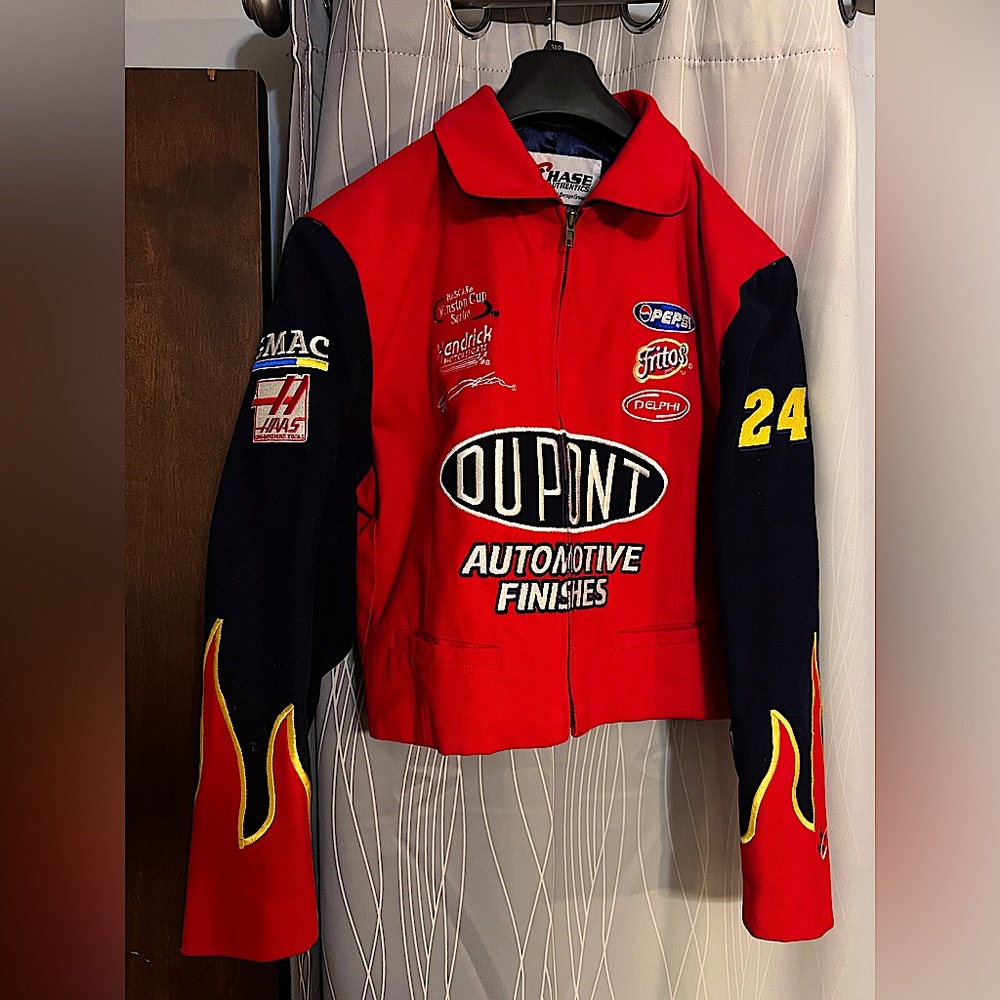 NASCAR Red & black race jacket Jeff Gordon Size XL fits like a women’s medium